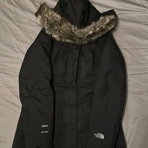 The North Face Women’s Hooded Winter Parka - Size XS